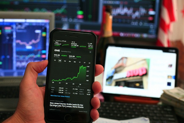 How to Buy and Sell Stocks: Beginner’s Guide